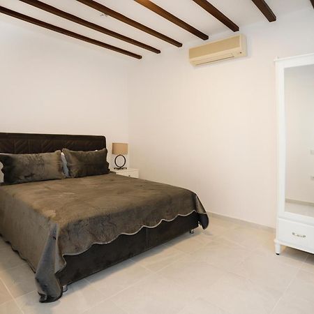Flag Suites +12 Bodrum Стая снимка