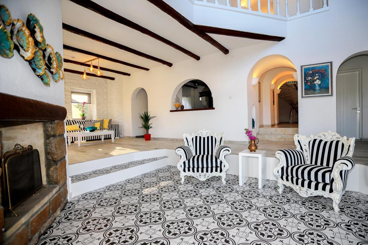 Flag Suites +12 Bodrum Екстериор снимка